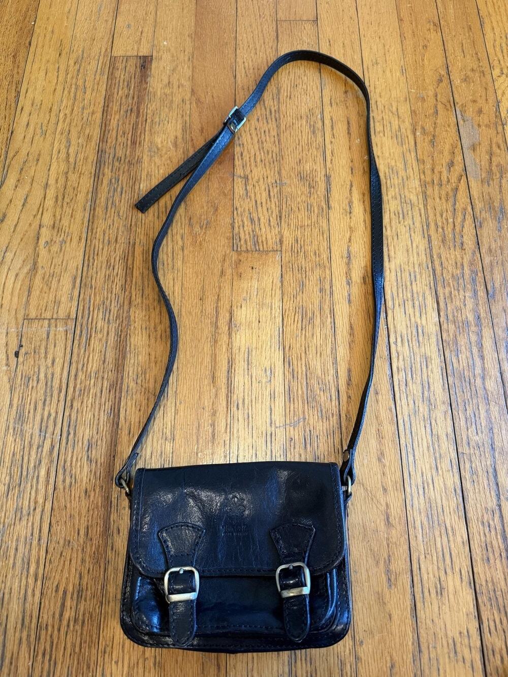Vera Pelle WOMENS Mini Buckle Crossbody Black Leather